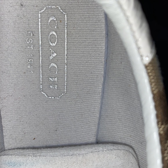 Beautiful  sneakers were once super comfortable super nice in good condition - Picture 8 of 8